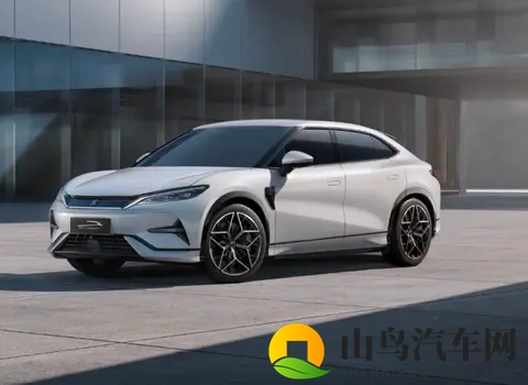 20万以下车能自动开市区了！华为、比亚迪把百万豪车配置卷成标配-1