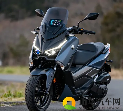 前脸焕新TCS加持 雅马哈2026款Tricity来袭 三轮通勤车再升级-1
