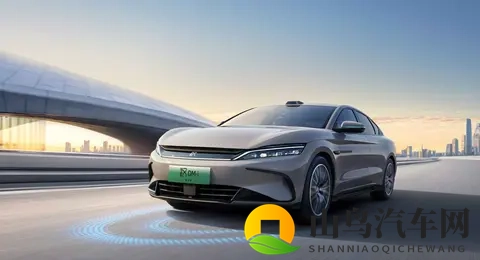 燃油车销量回暖，明年新能源购置税补贴减半后，你选电还是油？-1