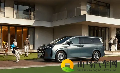 1968万起！比亚迪夏MPV，冰箱大屏+超大空间，家庭首选-1