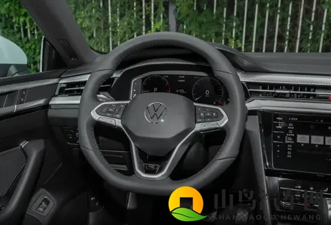 普通家用车没吸引力，看看2026款大众CC如何？两种车型任你选-3