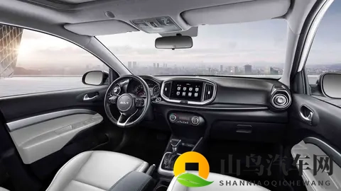 起亚小型SUV新款奕跑上市,顶配车型补贴后售价648万元-1