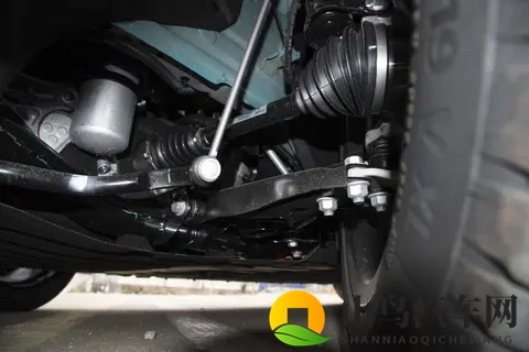 东风奕派eπ007+纯电565四驱版深度体验：15万级轿跑新标杆-2