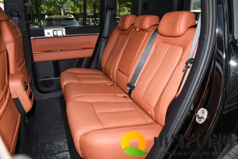 方程豹钛 7 2025 款 135KM 两驱 Pro 版:兼顾实用与性价比的家用 SUV-3