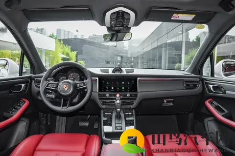 2026 款 Macan 逐梦版 、T 版 、S 版，三款主力版对比-3