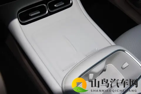 全尺寸旗舰，凯迪拉克新CT6上市，一口价28.99万起-1