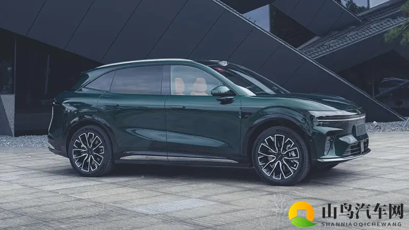 新款极氪7X正式上市,21.98万起售，搭载900V架构-1