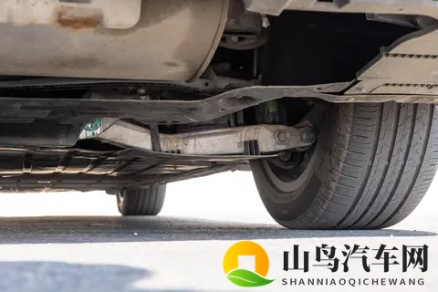 11 月购车别错过!星纪元 ES 优惠升级双在线,新能源轿车优选了解下-3