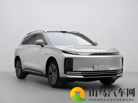 新车  纯电_增程可选，分体式头灯，零跑C16同级，星途ET7实车曝光-2