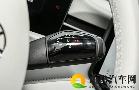 内外都有变化  大众朗逸Pro将于11月17日上市-1