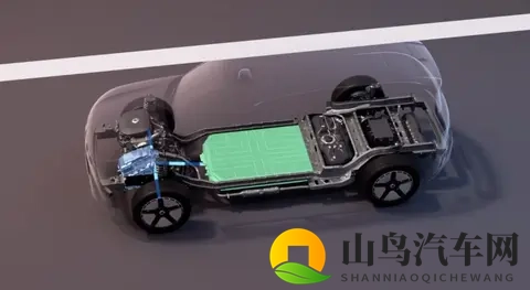 奔驰设计+吉利动力，这台国产SUV真有意思！-2