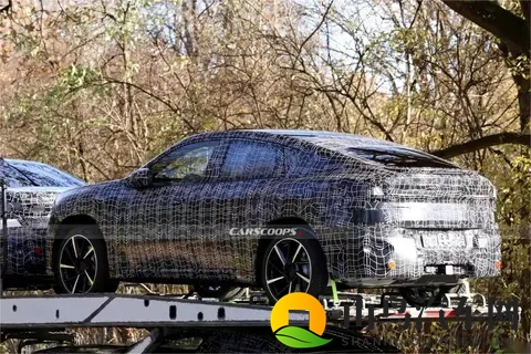 预计将于2026年底发布 全新一代宝马iX4谍照首曝 现款X4即将停产-1