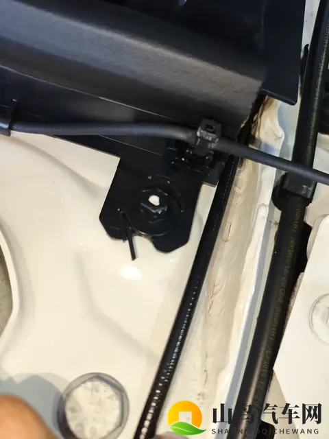 几个W就能圆梦奔驰？20款A200L，一手车况，都市代步优选-3