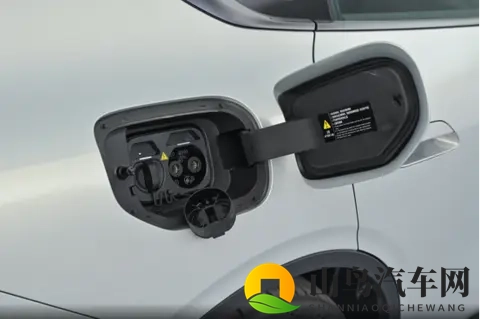 1399万起，标配激光雷达，深蓝L06开启预售-1