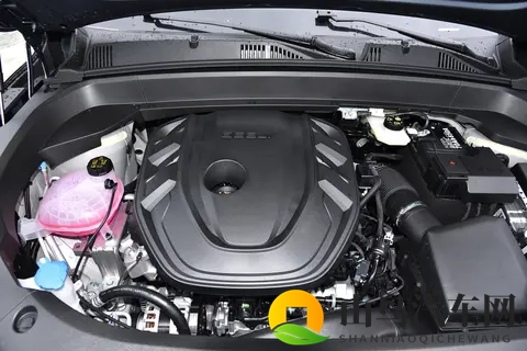 吉利星越L东方曜焕新实力展现，家用SUV的六边形战士，值吗？-3