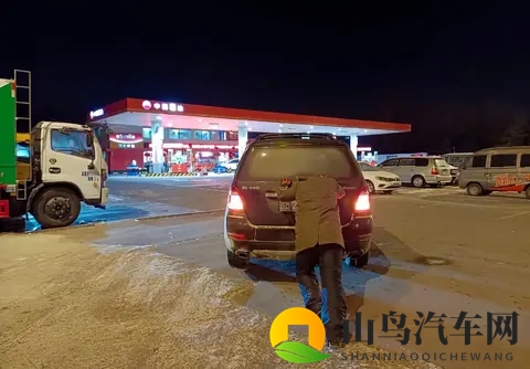 拖到修理厂拆开一看，机油泵都快憋坏了，盲目加0W-20机油的代价-2