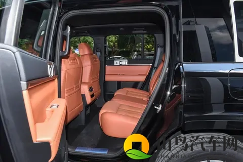 比亚迪又出新招！这款18万级SUV，家用有多香？-3