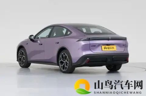 深蓝L06 2026款深度体验:670km续航背后,这辆车真的适合你吗?-1