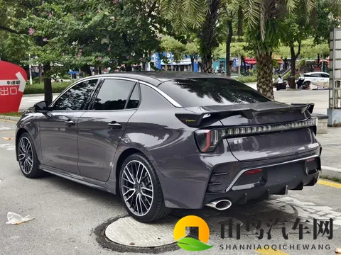 领克03准新车，紫色战衣，圆你赛道梦！-3