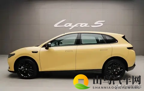 零跑 Lafa5 预售价曝光！1058 万起是要 “卷疯” 10 万级纯电市场？-3