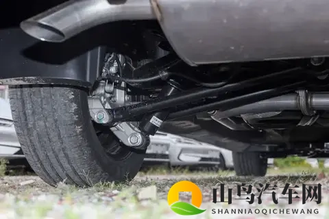 五菱星光730体验记：全家人都满意的大7座MPV究竟什么样？-3