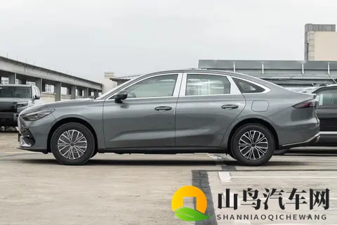 买插混的车友可以下手了，吉利新车限时688万起，带400V快充！-2