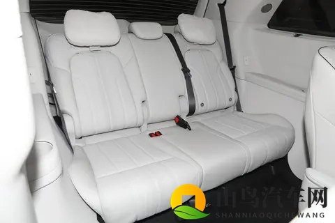 冬日用车推荐：26款岚图梦想家PHEV乾崑Ultra-3