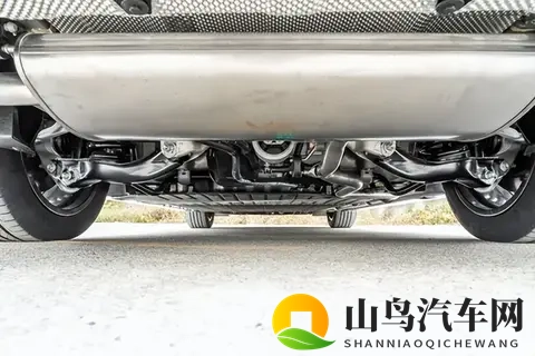 同价位比表现突出，采用800V平台，26款岚图梦想家咋样？-1