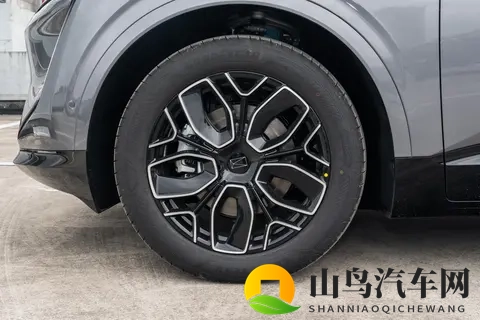 阿维塔07 Max+：懂全家满意的车，才有资格做入门满配-2