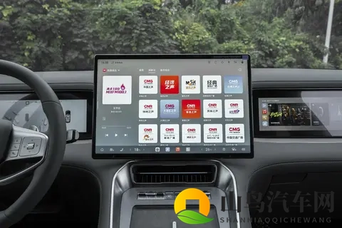 预算30万买六座SUV别纠结！39秒破百，1300公里续航，看它就够-2