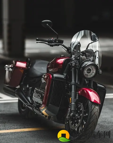 新车  1898万元起，20升8缸发动机，长城灵魂巡航车S2000-1