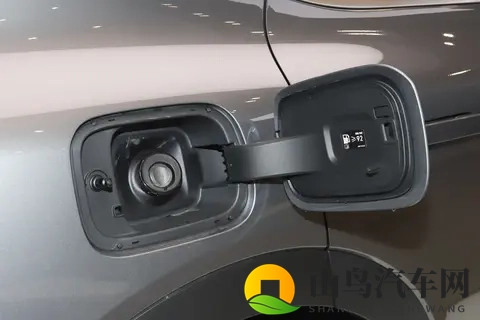 奔驰设计+雷神混动+大空间,这台20万内的SUV真香!-3