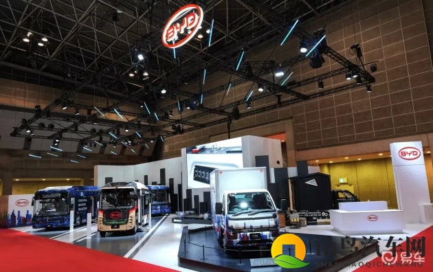 十八禁 免费网软件视频：汽车驾驶神器，视频教程提升驾驶安全-2