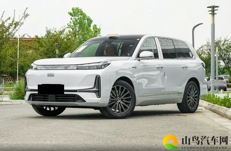 裸车价17.38万元起,入门版并不“丐”,这车值得一看-1