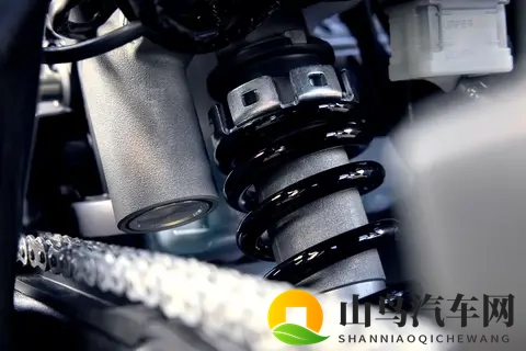 本田发布2026款XL750，新增电子离合器，这下上手难度更低了！-2