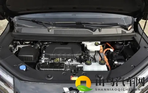 五菱星光730 PHEV:打破传统MPV限制,预售价1068万-3