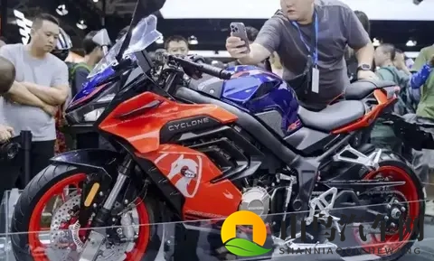 赛科龙RC700RS申报成功，674cc四缸+6轴IMU，颜值能否匹配实力？-1