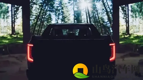 全新丰田Hilux正式露脸,皮卡天花板就是它?-1