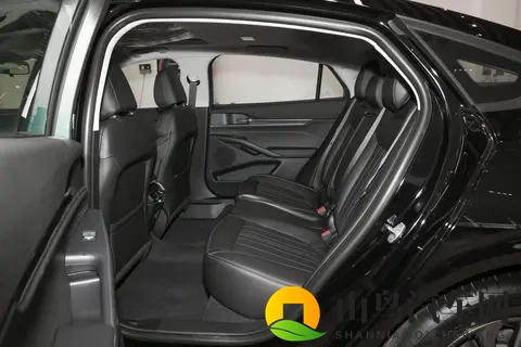 预算15万选合资B级车，想动力足油耗低，蒙迪欧20T豪华型咋样？-1