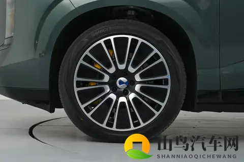 大六座SUV选车指南，腾势N8L DM适合家用吗？-3