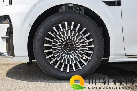 大家庭选MPV?极氪009购车福利加码,11月入手正合适-1