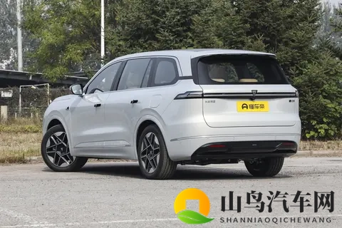 6 座 SUV 新标杆：深蓝 S09 2025 款后驱 Ultra + 超长续航版深度解析-2
