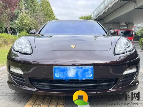 十年Panamera,V6自吸声浪依旧,129万圆梦保时捷!-2