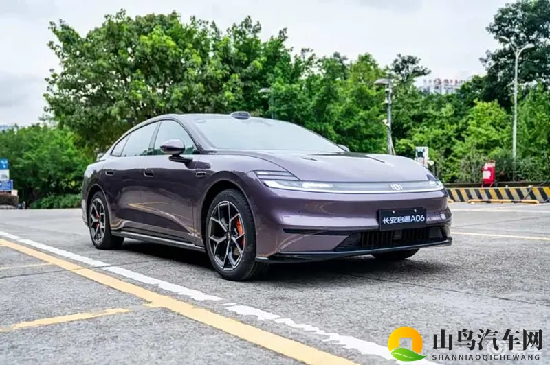 15万预算买中大型家轿，日产N7和长安启源A06怎么选？-1