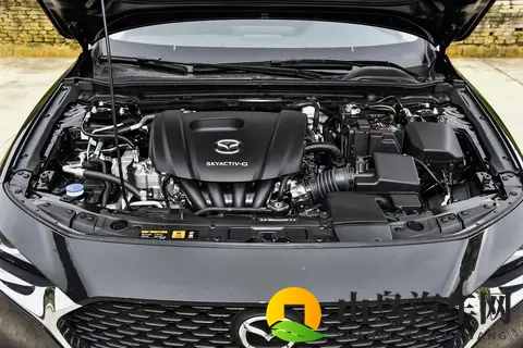 2025 款马自达 3 昂克赛拉选车指南:1.5L 与 2.0L 怎么选不踩坑-1