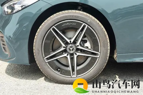 2025款奔驰C级选购指南手册;五大配置怎么选最划算？-3