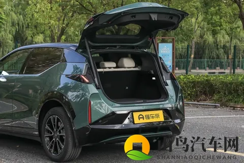 15-20 万纯电 SUV 新选择:焕新极氪 X 的 “豪华平权”,到底香不香?-2