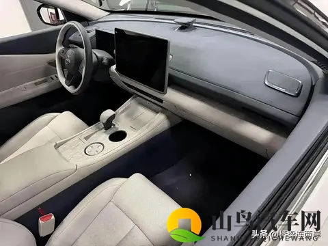 日产天籁19万起配鸿蒙座舱！B级车价格战要疯？-1