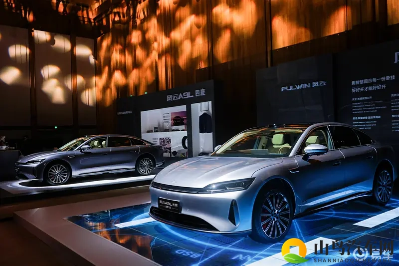 奇瑞风云A9L终于用上了激光雷达+Momenta驾驶辅助-1