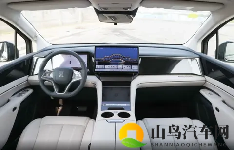 26款比亚迪夏上市，价格下调配置缩减，是好是坏？-1